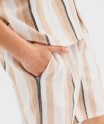 Short large à rayures avec ceinture ajustable pour homme